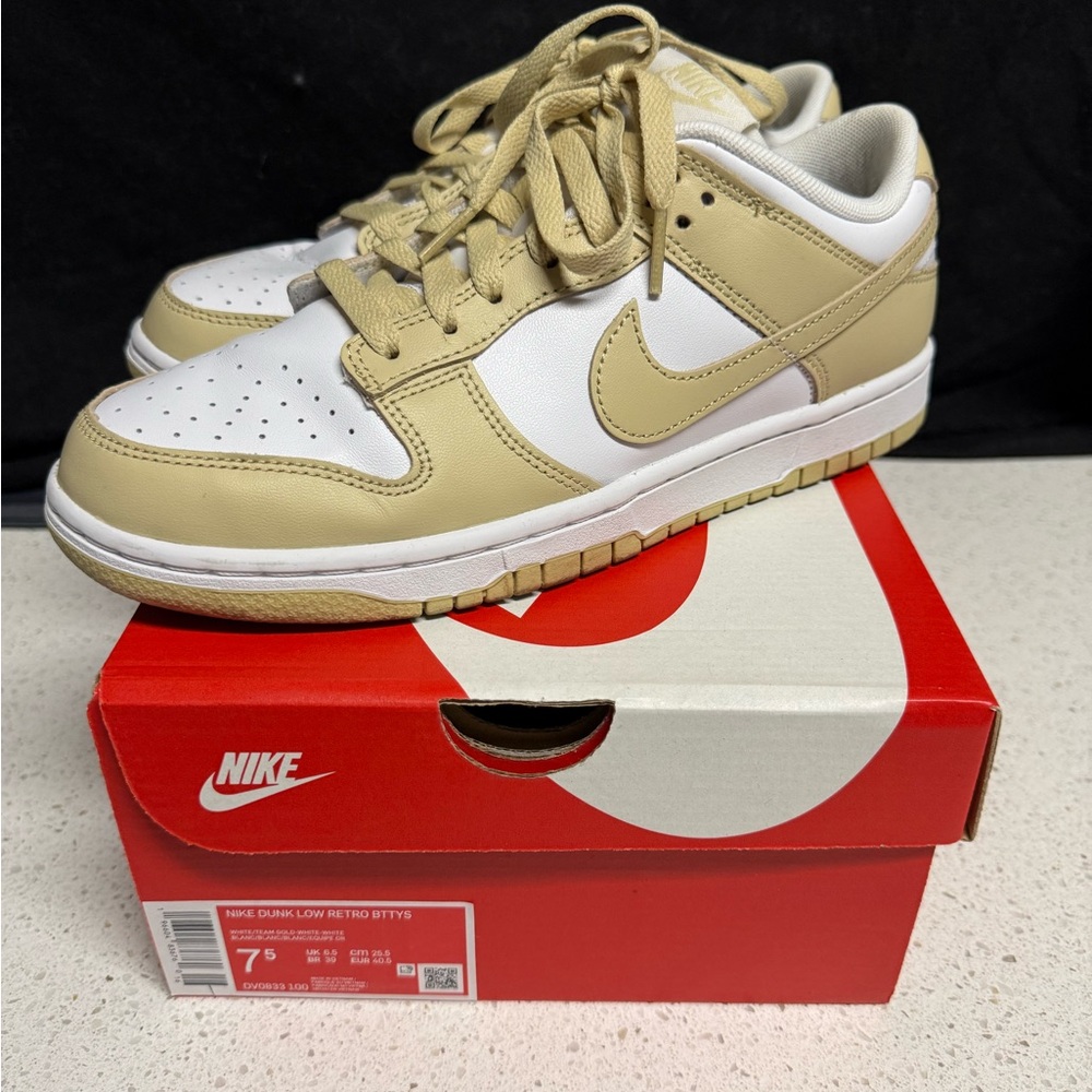 Nike Dunk Low Retro in White and Gold